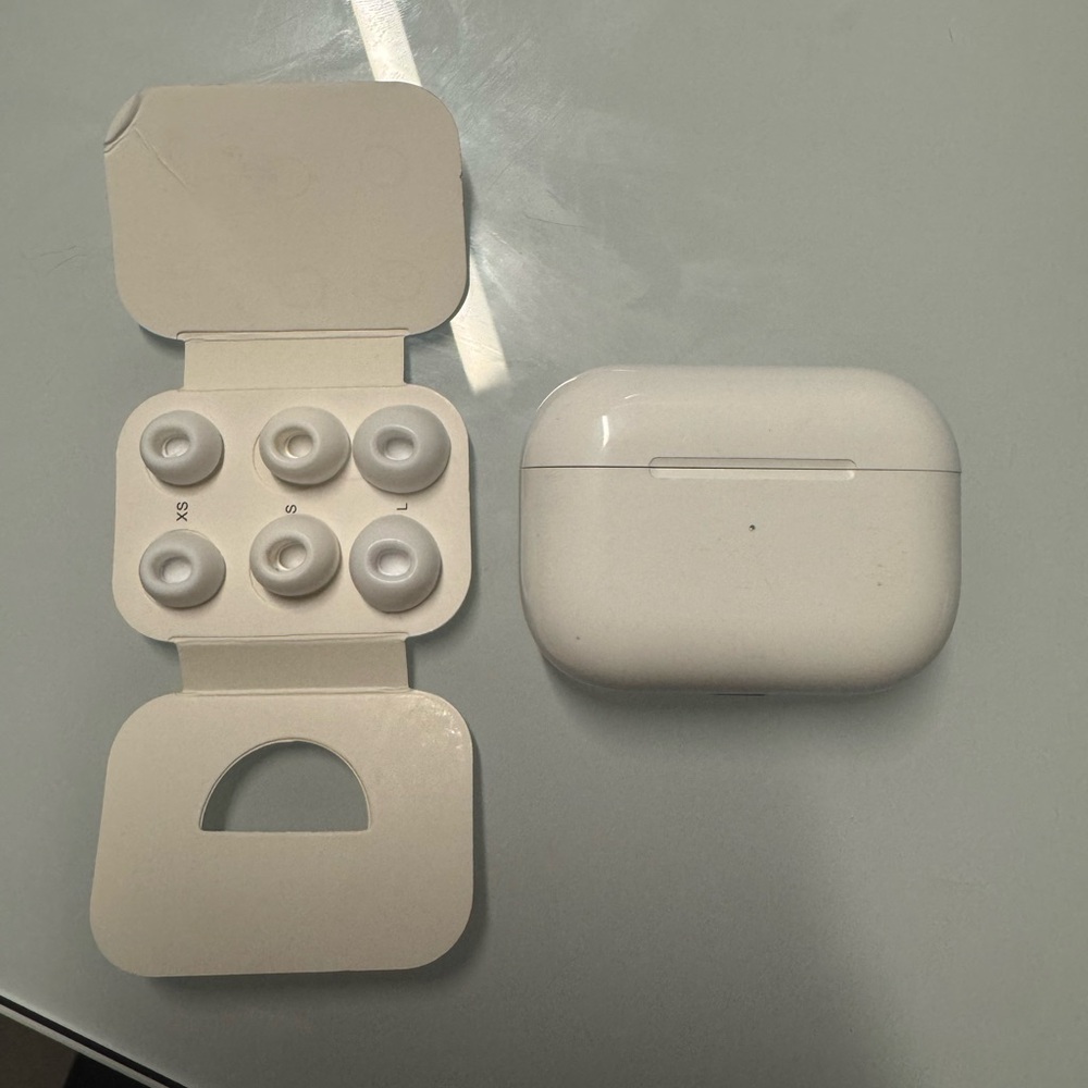 Wireless Earbuds with Charging Case